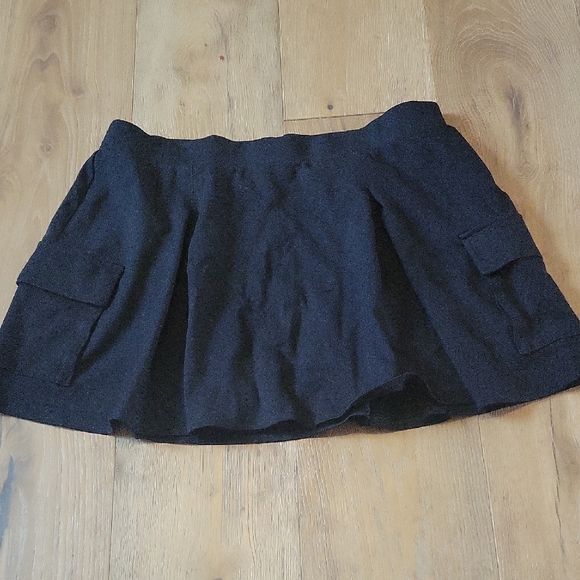 American Eagle Black Athletic Skirt With Pockets Size Xlarge - Picture 1 of 4